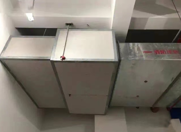 防火閥兩側(cè)2米范圍內(nèi)的風(fēng)管防火保護(hù)措施怎么做？